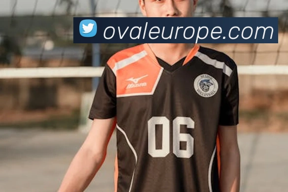 王霜欧冠首球助里昂取胜 中国女足球员创历史新篇